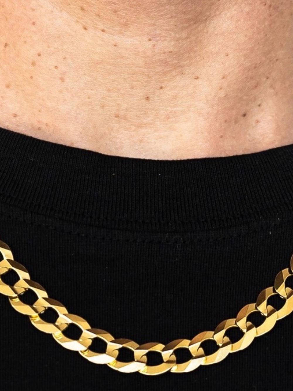 Steve Madden 18k Gold Plated curb Link Chain Necklace. For either women or men.